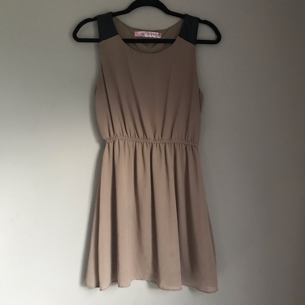 🌿Tan dress
